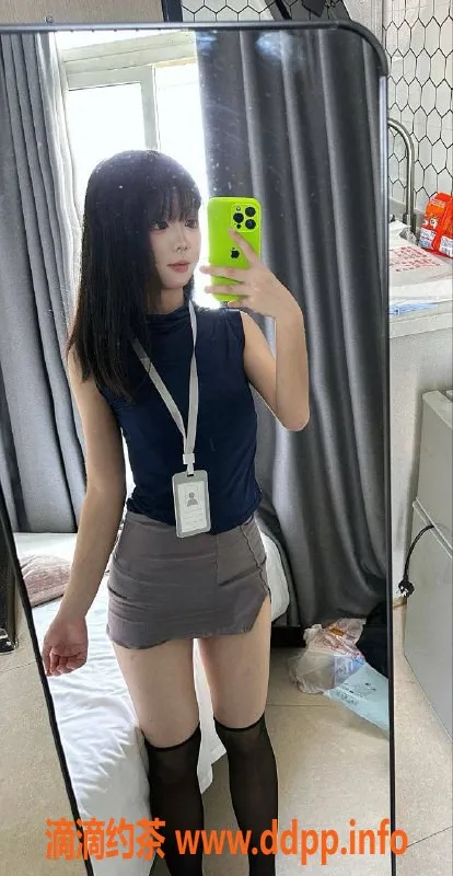 深圳楼凤-深圳龙岗嫩妹泡菜，900元起，双向服务