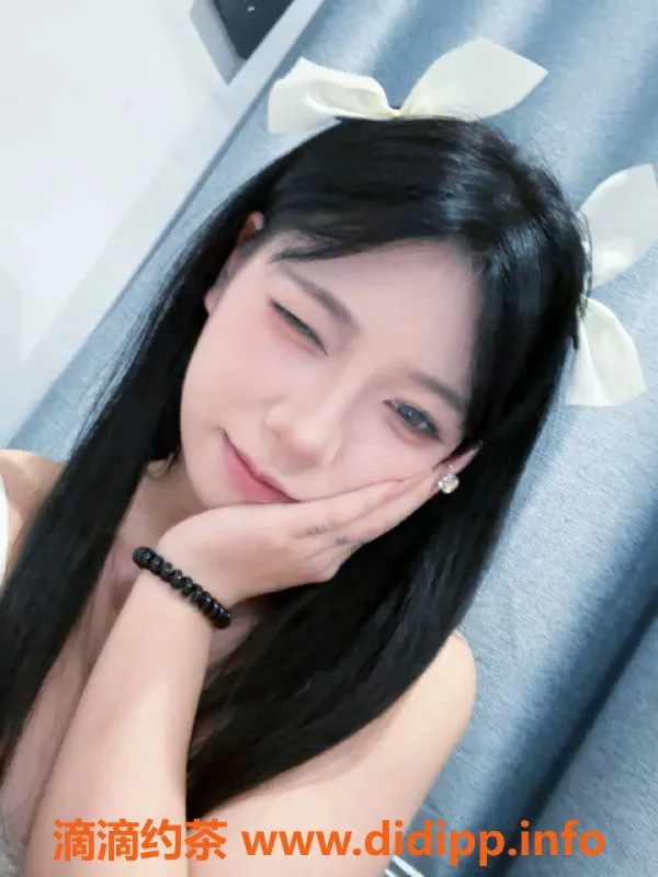 深圳楼凤资源信息,龙华可儿，900元享鸳鸯浴与69服务