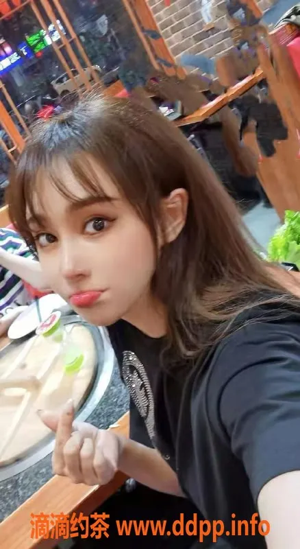 杭州楼凤-美少女Coco，168身高，94体重，服务温柔