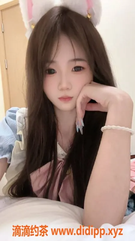 广州楼凤-天河嫩妹小不点，800元包时服务