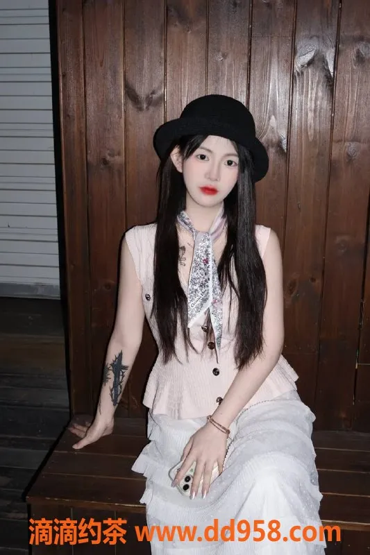 深圳楼凤-南山小冻梨，162cm 48kg，价格1000P起