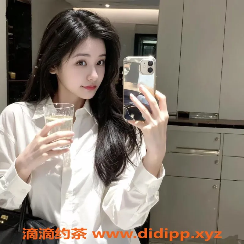 深圳楼凤-南山依依，600元享受舌吻与69服务