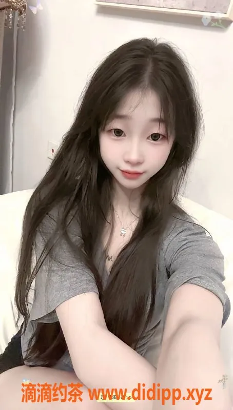 广州楼凤-天河嫩妹小雪儿，700服务体验