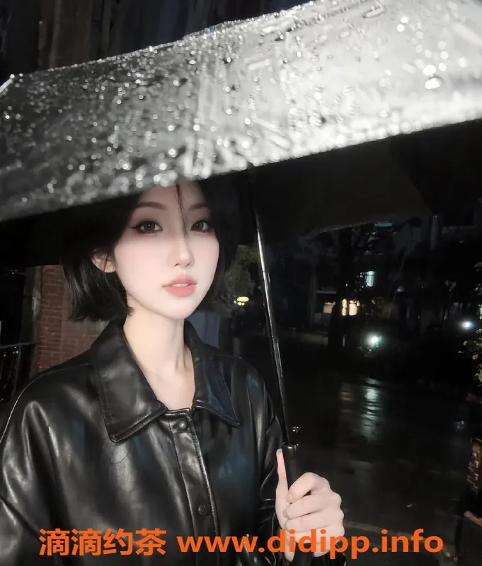 深圳楼凤资源信息,福田嫩妹苏冰，900P起，制服舌吻服务