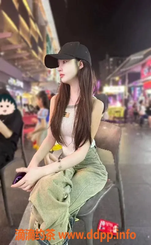 广州楼凤-白云金沙洲小佳佳，价格1000，热情外出服务