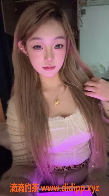 深圳楼凤-宝安媛媛，800元享鸳鸯浴与69服务