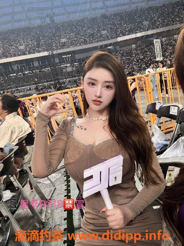 深圳楼凤-福田妮可，173高挑大胸女神，服务多样