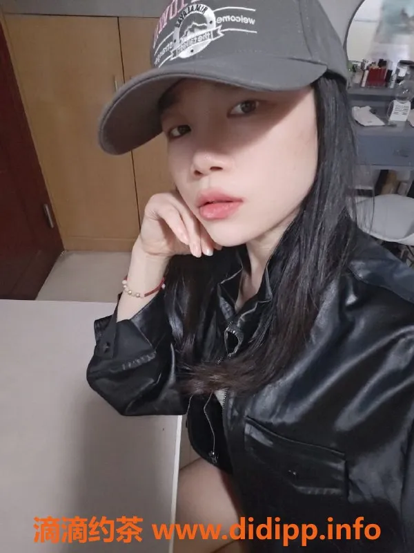 广州楼凤-番禺区26岁大大，168高69服务体验