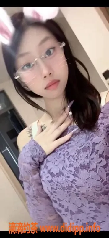 广州楼凤-天河正妹小薇，69p服务让你心动！