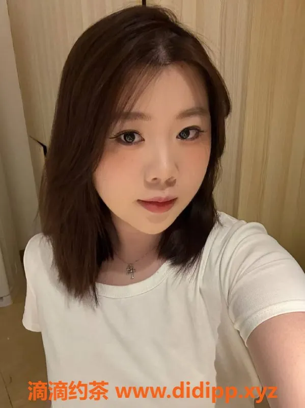 中山楼凤-小榄艺名芸芸，18岁，B+胸围，超高评分服务