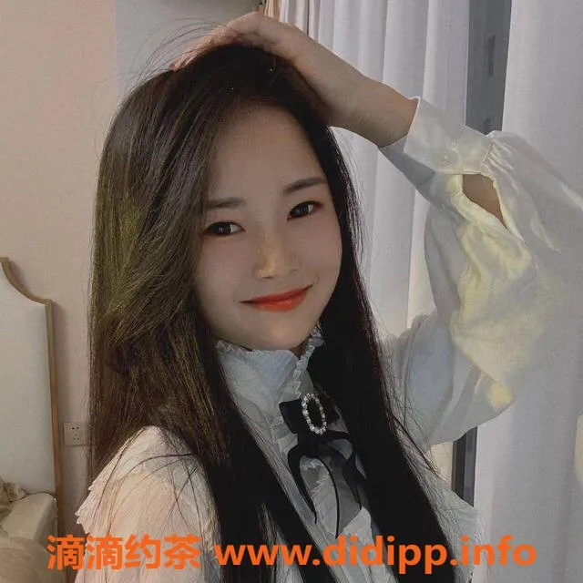 深圳楼凤-南山小猫💓 00后 162cm 45kg 36B 超乖巧