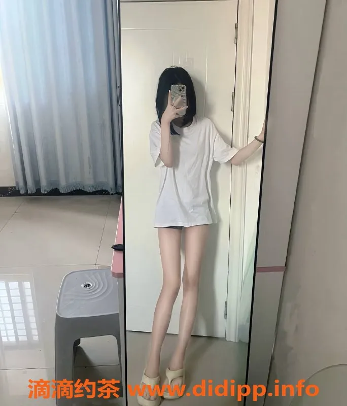 深圳楼凤-南山豚豚：171cm、43kg、18岁嫩妹，火热服务！