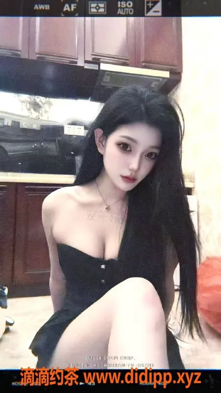 深圳楼凤资源信息,宝安嫩妹小布丁，800元起，快来体验！