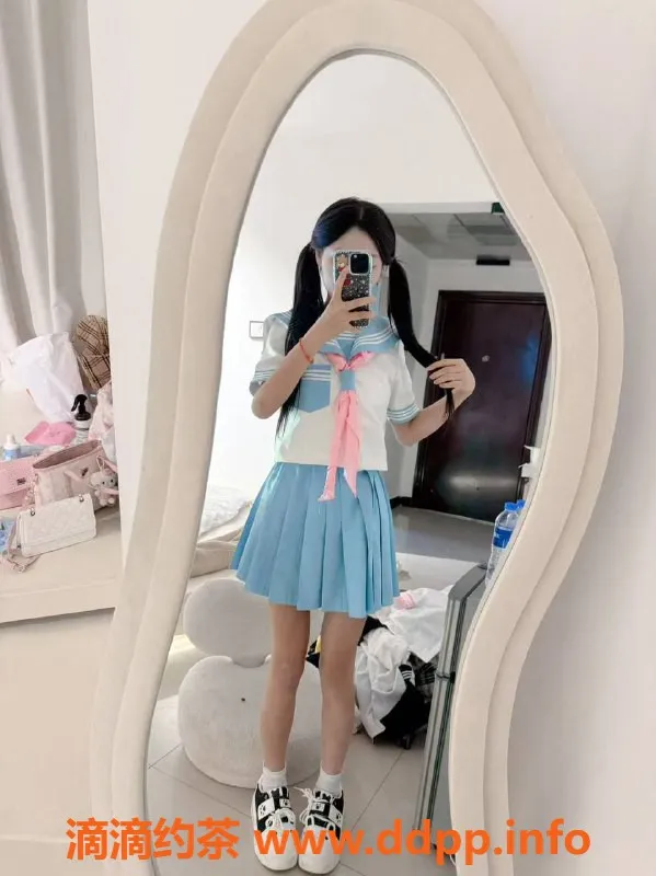 深圳楼凤资源信息,龙华嫩妹小涵，800P舌吻制服服务