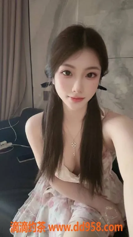 深圳楼凤-罗湖小鹿，1000元享鸳鸯浴服务