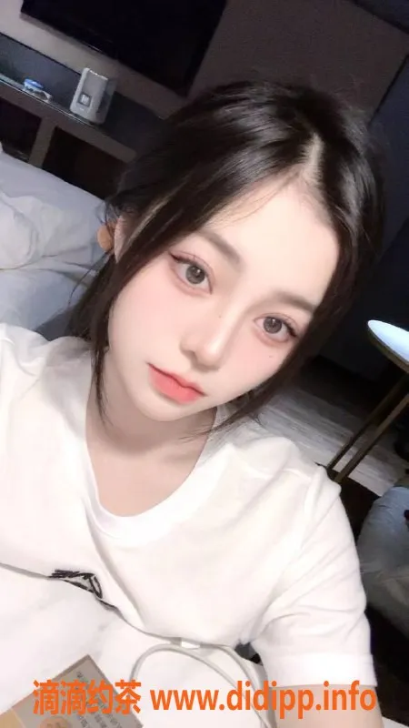 广州楼凤资源信息,海珠小可爱，69p、舌吻服务，超值体验！