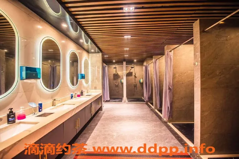 广州spa会所-广州白云顶级会所，00后嫩妹高颜值服务