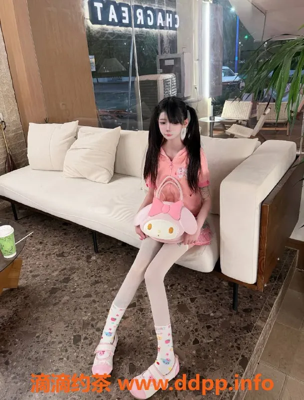 深圳楼凤-龙华嫩妹小猫猫，1088元起，制服诱惑