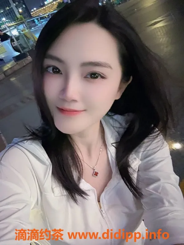 广州楼凤-白云御姐宝儿，600元起热情服务