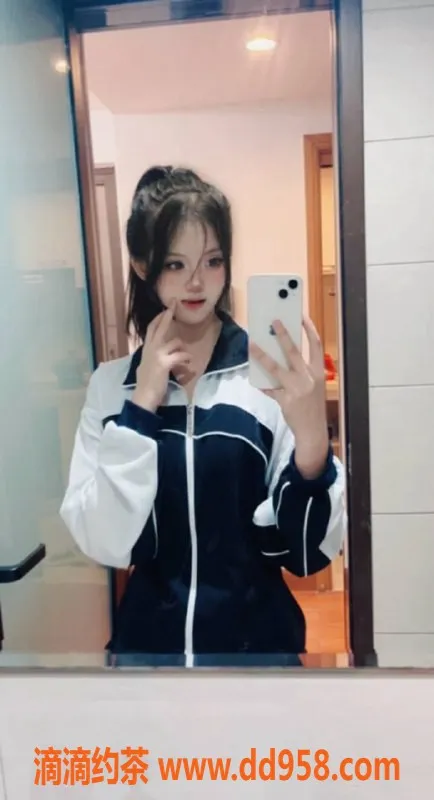 深圳楼凤资源信息,龙华嫩妹小雅，1200元起，舌吻六九服务