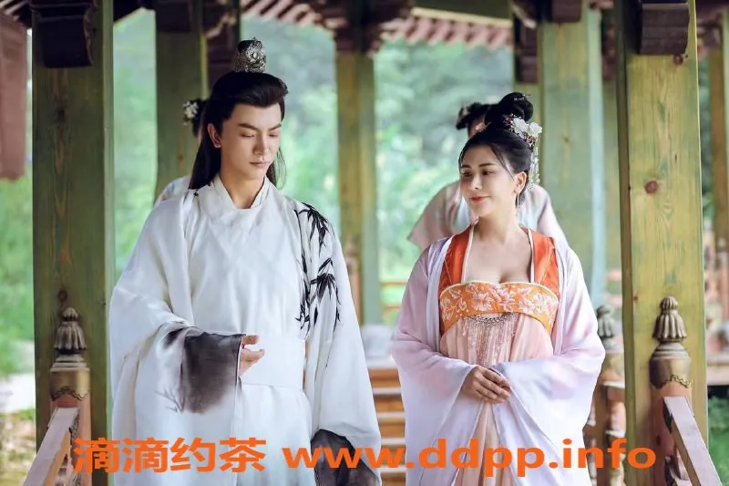 深圳楼凤-福田御姐白月，1200P起，体验舌吻与制服魅力