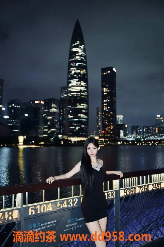 深圳楼凤-宝安小萌，19岁，165cm，45kg，900元起