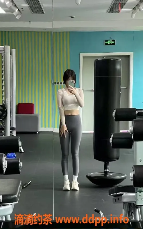 广州楼凤-白云嫩妹柔柔，1000元深喉服务体验