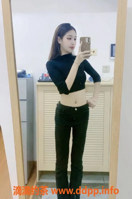 深圳楼凤-坂田嫩妹小敏，1000元起，制服服务超赞