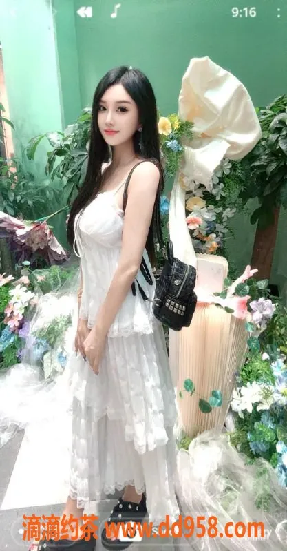 深圳上门服务-罗湖白雪，颜值爆表的SM双飞女神