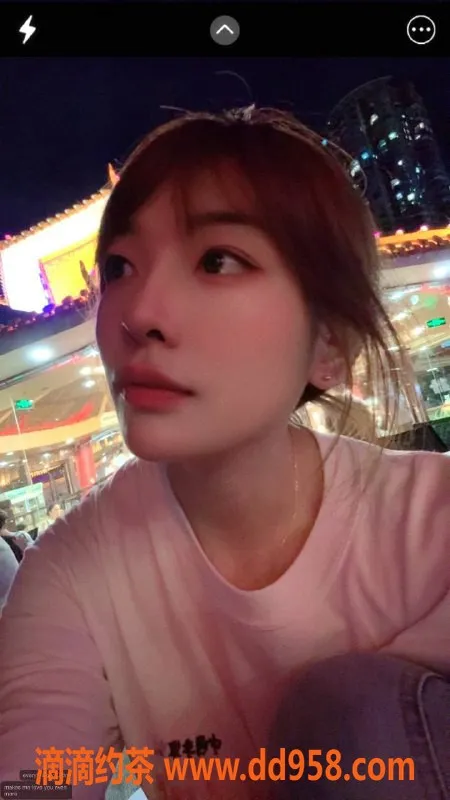 广州楼凤-禅城区御姐开心果，160cm D罩杯，700元起