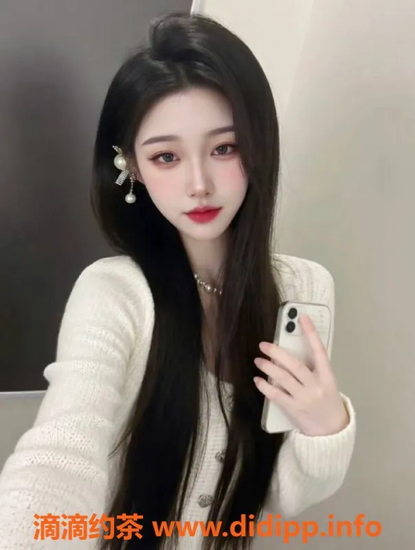 成都楼凤-武侯区甜甜，颜值9.5身材瘦！