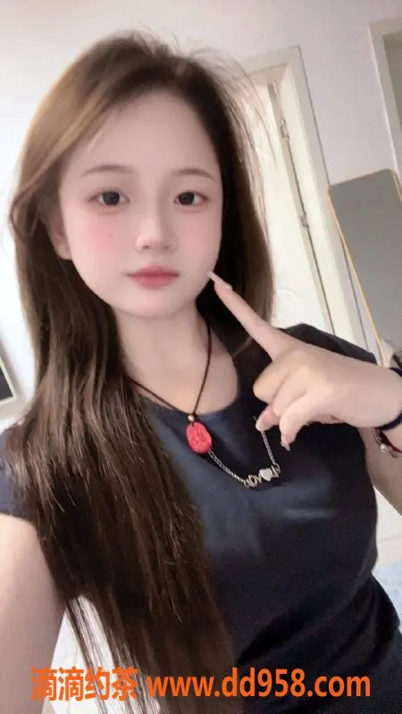 深圳楼凤-宝安西乡泡泡，158高44重，18岁嫩妹，800一炮