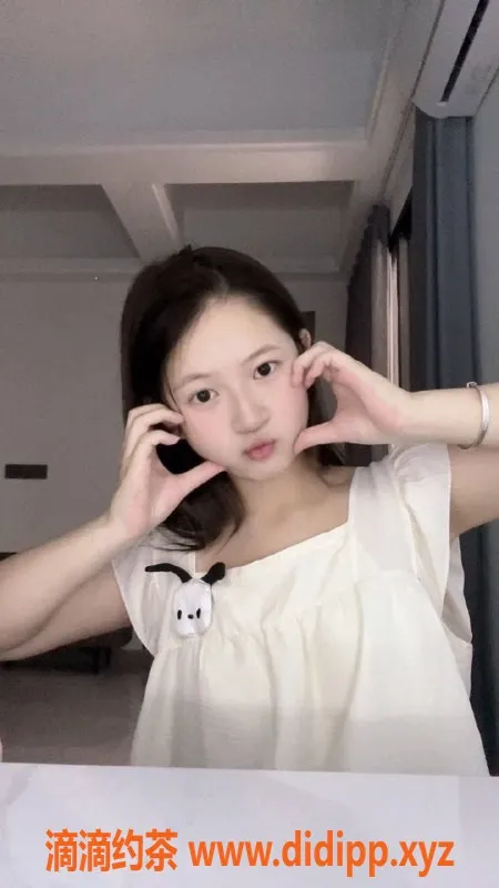 深圳楼凤-宝安西乡泡泡，158高44重，18岁嫩妹，800一炮