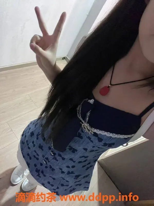 深圳楼凤-宝安西乡泡泡，158高44重，18岁嫩妹，800一炮