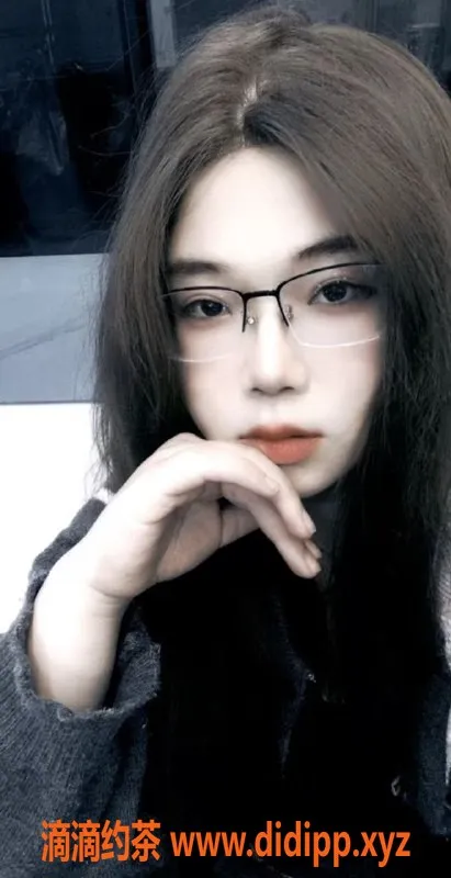 杭州上门服务-杭州小优，165厘米丰满美女，800元起服务