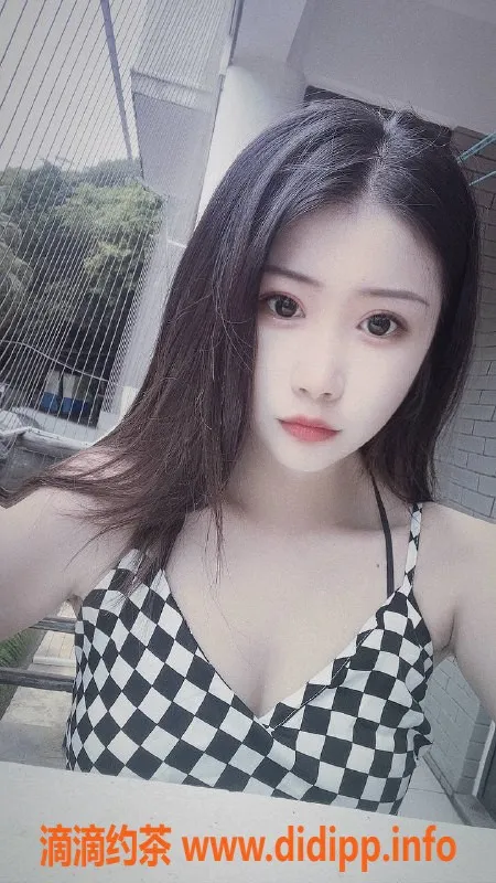 广州楼凤-南海区御姐茜茜，高169 B罩杯，车费700p起