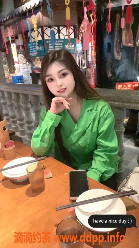 深圳楼凤-宝安小妖精，24岁170大胸，700起