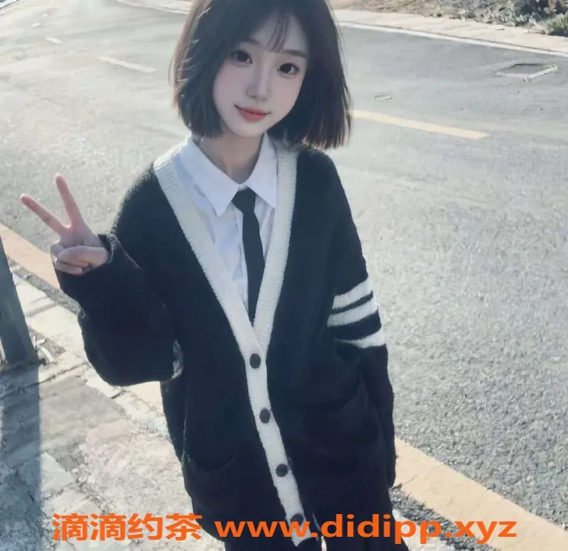 无锡楼凤-新吴区小萝莉，158cm 41kg 超高颜值陪浴服务