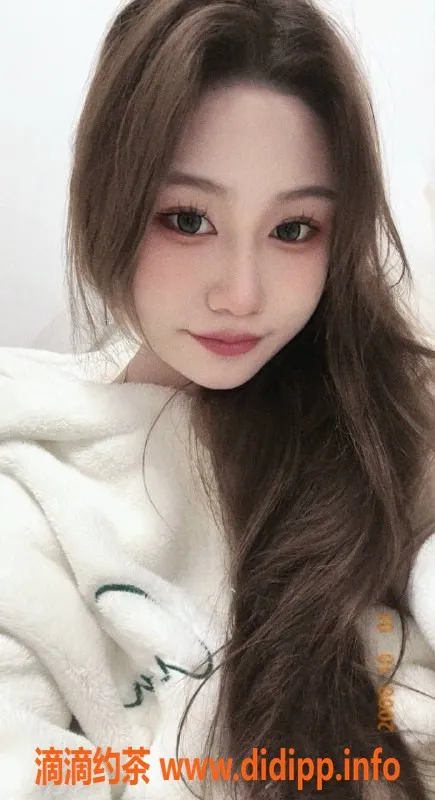 广州楼凤-黄埔嫩妹梦梦，600元尽享舌吻与69服务