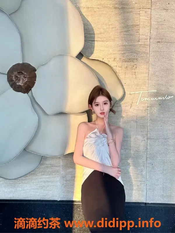 无锡楼凤资源信息,梁溪区书瑶，高颜值陪浴服务，身材极品！