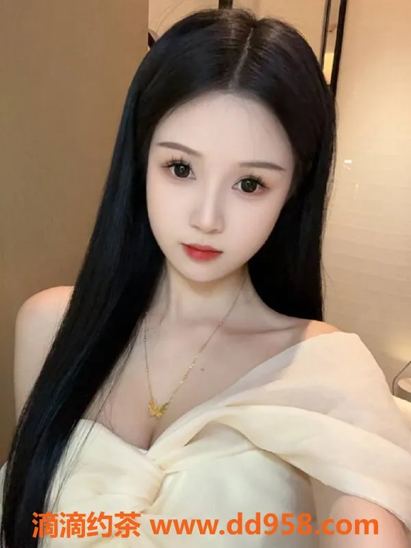 深圳楼凤-龙华心怡，166高挑，40斤，2300PP体验