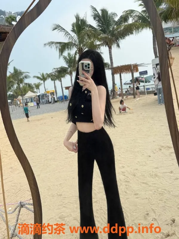 深圳楼凤-龙华心怡，166高挑，40斤，2300PP体验