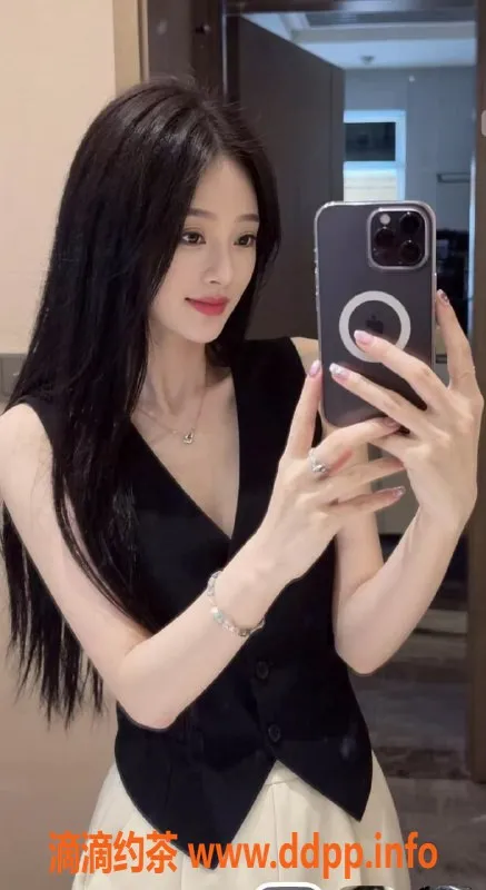 深圳楼凤-福田23岁高挑御姐涵涵，175cm 50kg优质体验