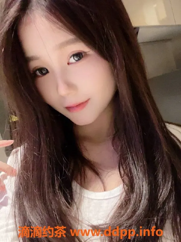 深圳楼凤-深圳龙华猫猫，18岁165cm，47kg嫩妹，900元起