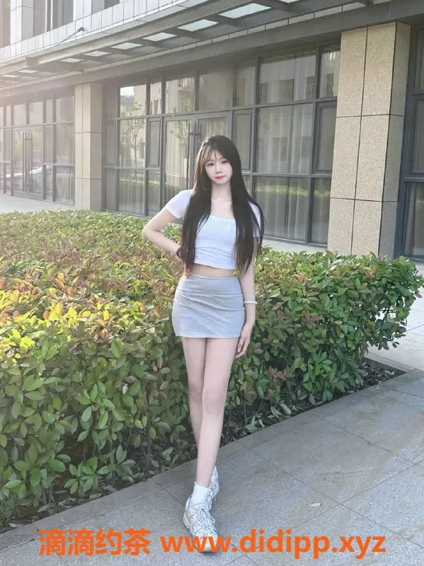 惠州楼凤-大亚湾小安，20岁白皮妹子，170cm，100斤，550元服务