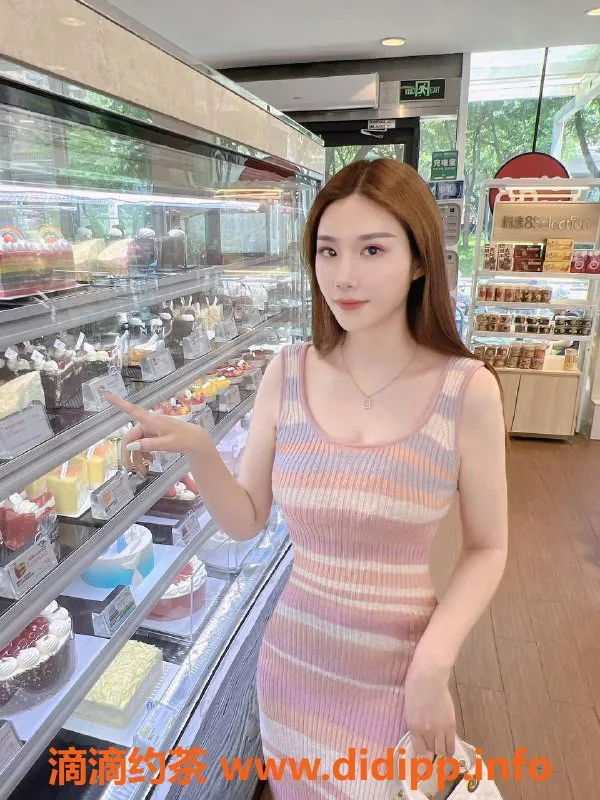 深圳楼凤-罗湖御姐吉娜，27岁172D大胸，800元起