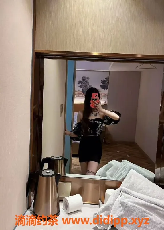 广州楼凤-番禺可七，性感嫩妹，600元高端服务