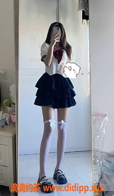 深圳楼凤-宝安嫩妹诗妍，800起，舌吻制服服务