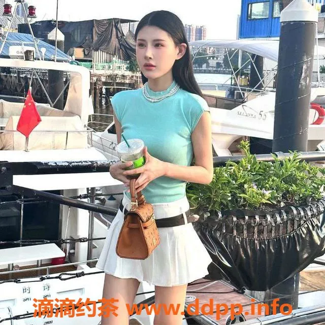 深圳楼凤-福田橙橙，颜值与服务兼具的女神