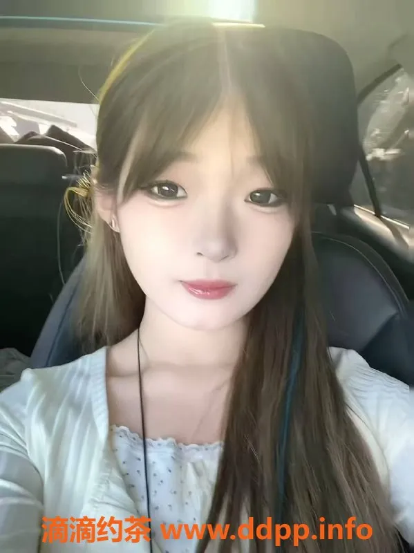 深圳楼凤-龙岗琪琪：170长腿50kg，1000P舌吻服务